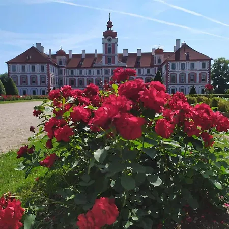Semesterbostad Prazdninovy V Ceskem Raji Kněžmost