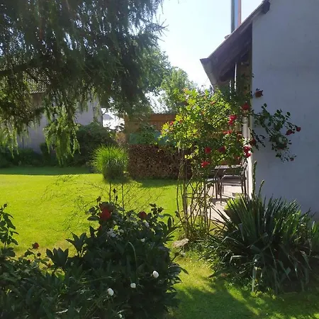 Prazdninovy V Ceskem Raji Holiday home Knezmost