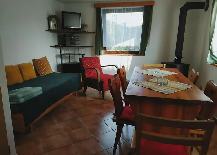 Prazdninovy V Ceskem Raji بيت للعطل Kněžmost